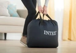Intex Ultra Plush Luchtbed - Eenpersoons - Ingebouwde Elektrische Pomp -Bo-Camp Winkel 1320 1900 64426 inuse1 2020 300