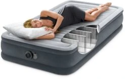Intex Comfort Plush Luchtbed - Eenpersoons - Ingebouwde Elektrische Pomp -Bo-Camp Winkel 1320 1900 67766 inuse 2023 300