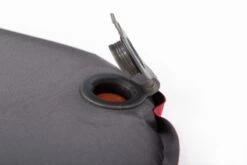 Exped SIM Comfort Duo 5 Zelfopblazende Slaapmat -Bo-Camp Winkel 6184 sim comfort valve open 5472x3648