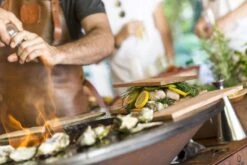 OFYR Island Corten 85 Teak Wood -Bo-Camp Winkel 800 1200 ofyr locatie shoot2295