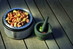 Cobb Premier Houtskoolbarbecue - Grijs 15 Cobb Premier Houtskoolbarbecue - Grijs -Bo-Camp Winkel cobb premier