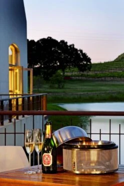 Cobb Premier Houtskoolbarbecue - Grijs 14 Cobb Premier Houtskoolbarbecue - Grijs -Bo-Camp Winkel cobb premier 4